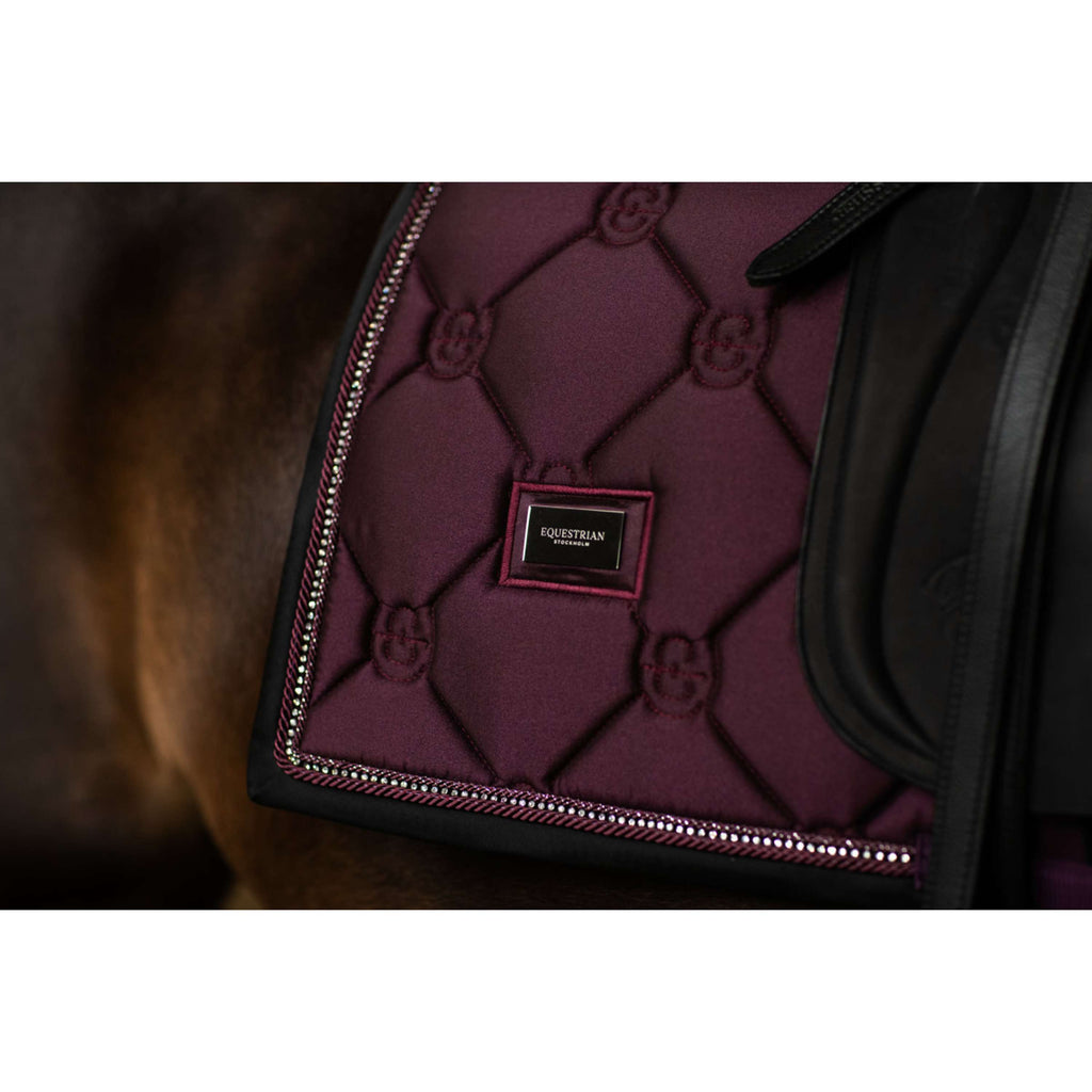 Equestrian Stockholm Tapis de Selle Crystal Shine Dressage Mauve Wine