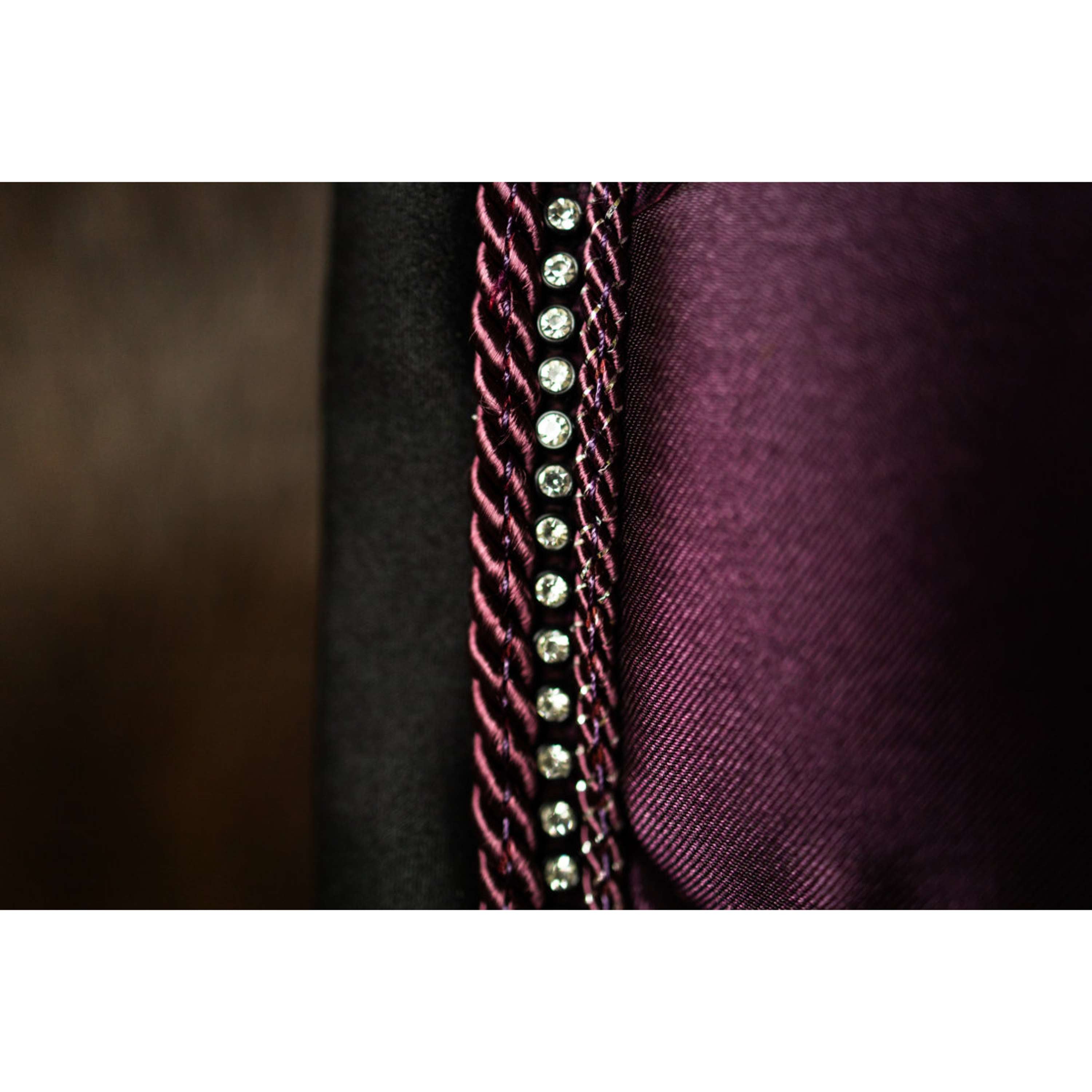 Equestrian Stockholm Tapis de Selle Crystal Shine de Saut Mauve Wine