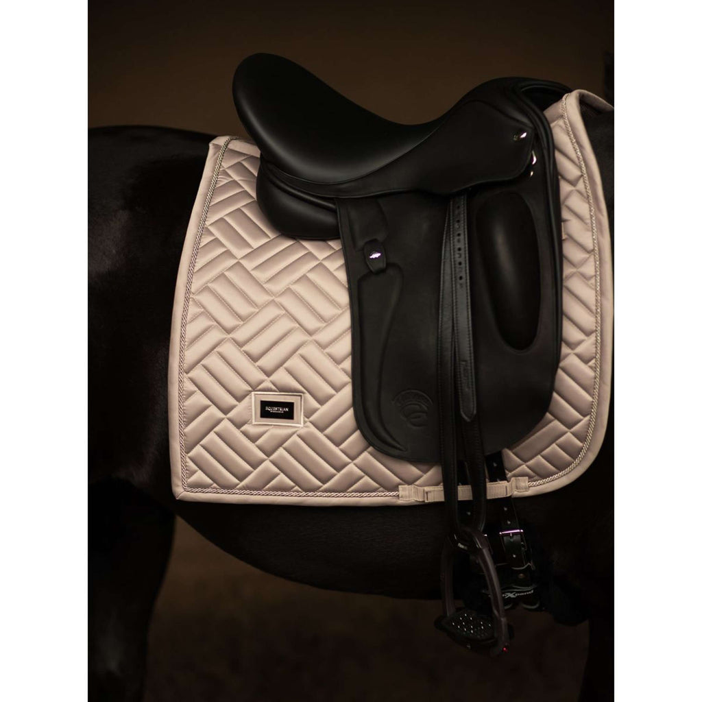 Equestrian Stockholm Tapis de Selle Modern Dressage Sable