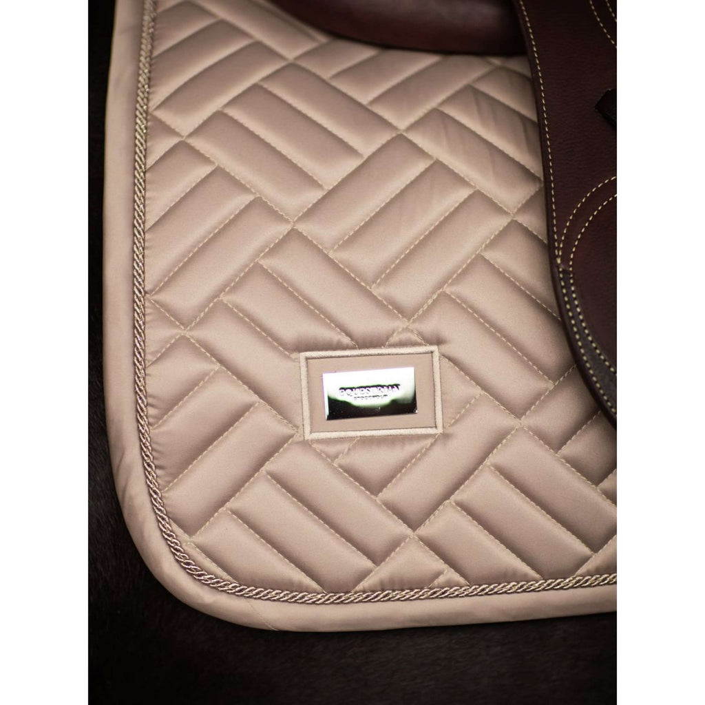 Equestrian Stockholm Tapis de Selle Modern de Saut Sable