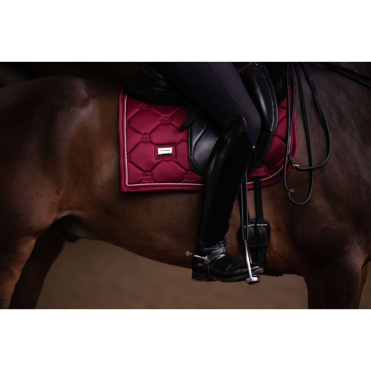 Equestrian Stockholm Tapis de Selle Dressage Bordeaux