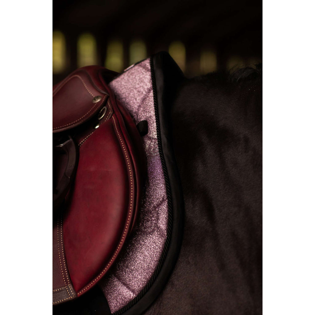 Equestrian Stockholm Tapis de Selle de Saut Pink Glimmer