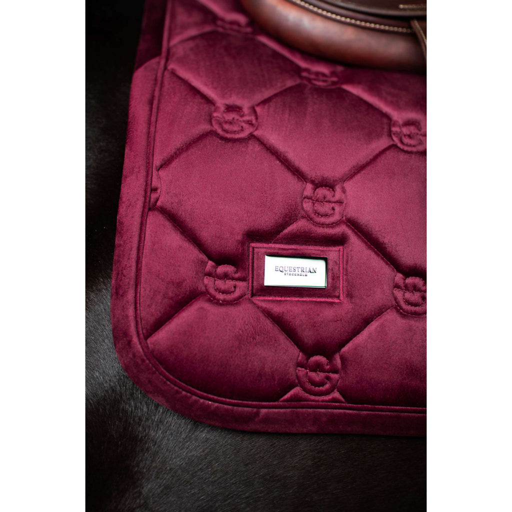 Equestrian Stockholm Tapis de Selle Velvet de Saut Merlot