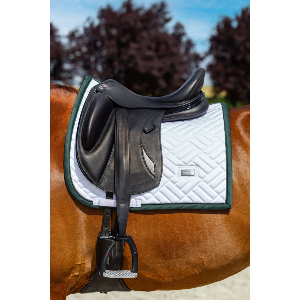 Equestrian Stockholm Tapis de Selle Modern Dressage Blanc/Sycamore Green