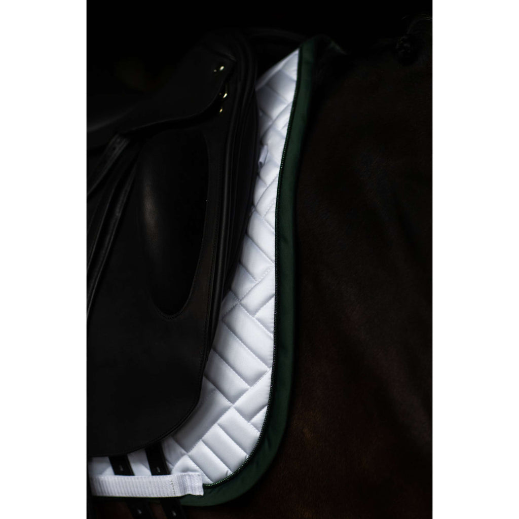 Equestrian Stockholm Tapis de Selle Modern Dressage Blanc/Sycamore Green
