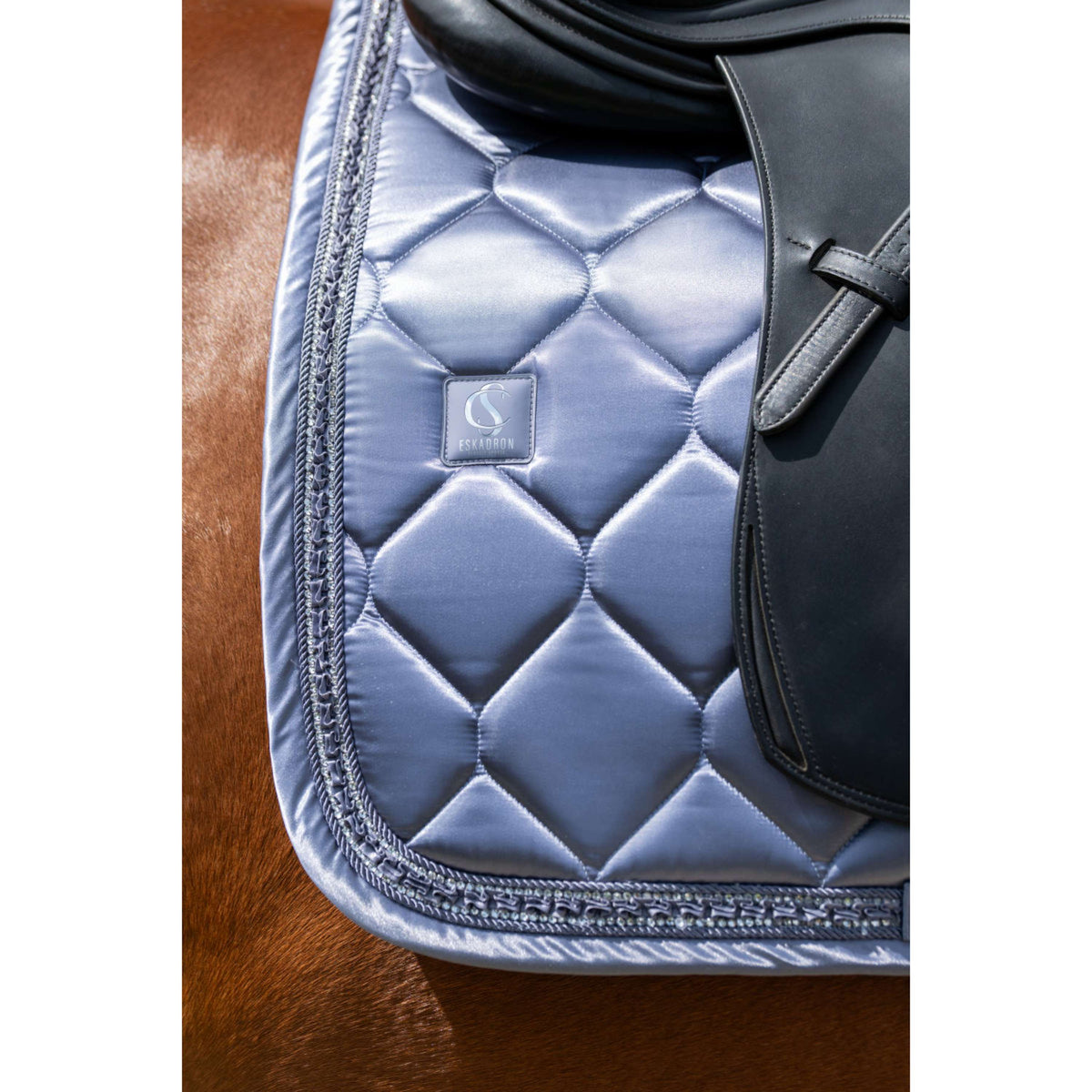 Eskadron Tapis de Selle Classic Sports Satin Frills Dressage Orchid