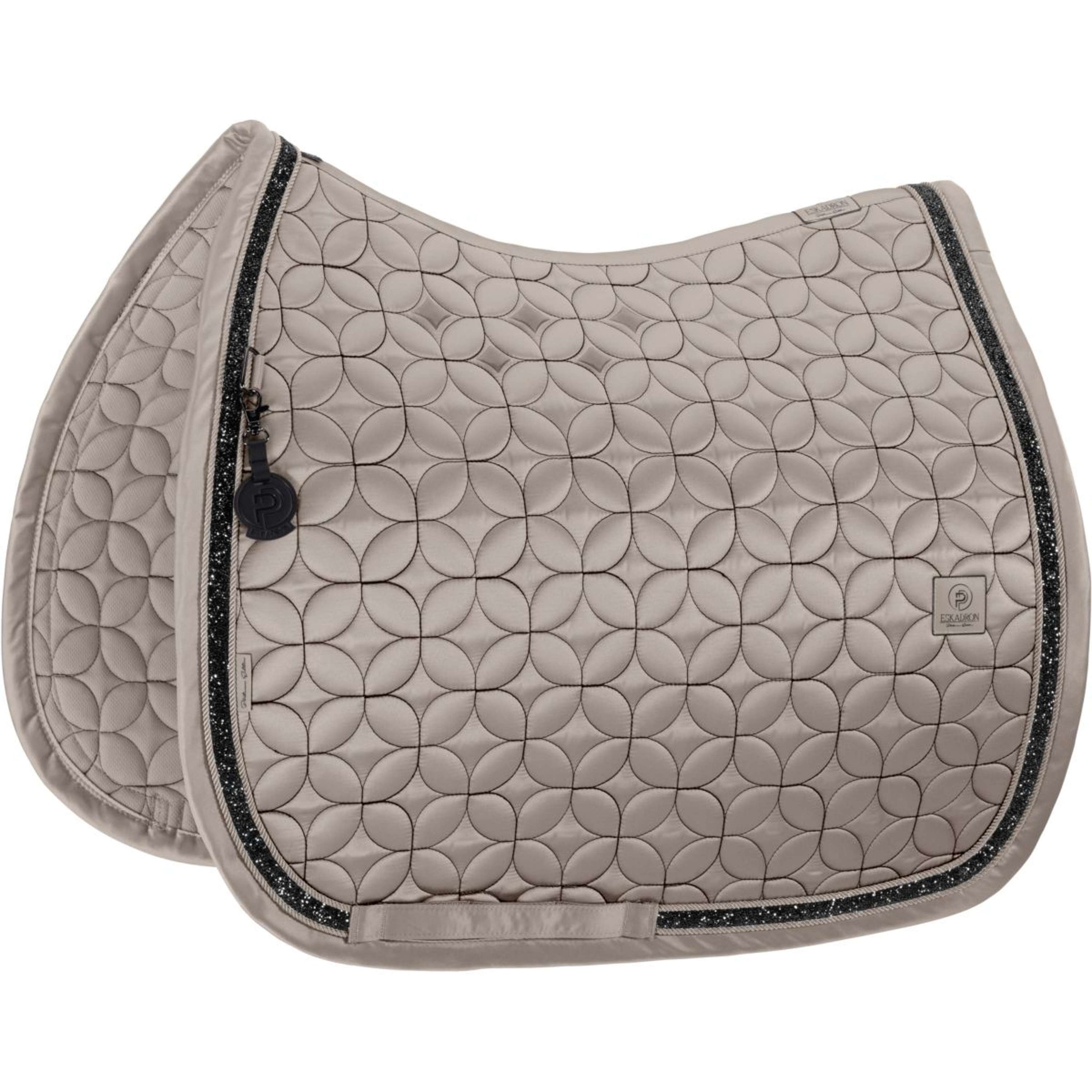 Eskadron Tapis de Selle Platinum '26 Mattgloss Jewel Dressage Pale Grey Eskadron Tapis de Selle Platinum '26 Mattgloss Jewel Dressage Pale Grey
