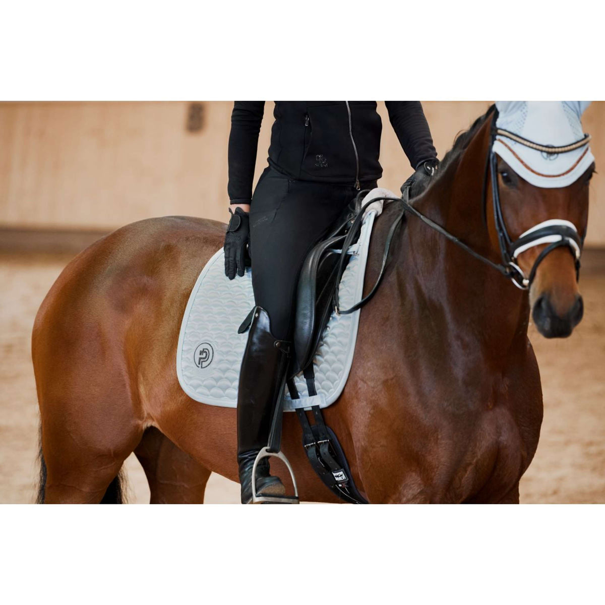 Eskadron Platinum Tapis de Selle Dressage Satin Cloud Powder Blue