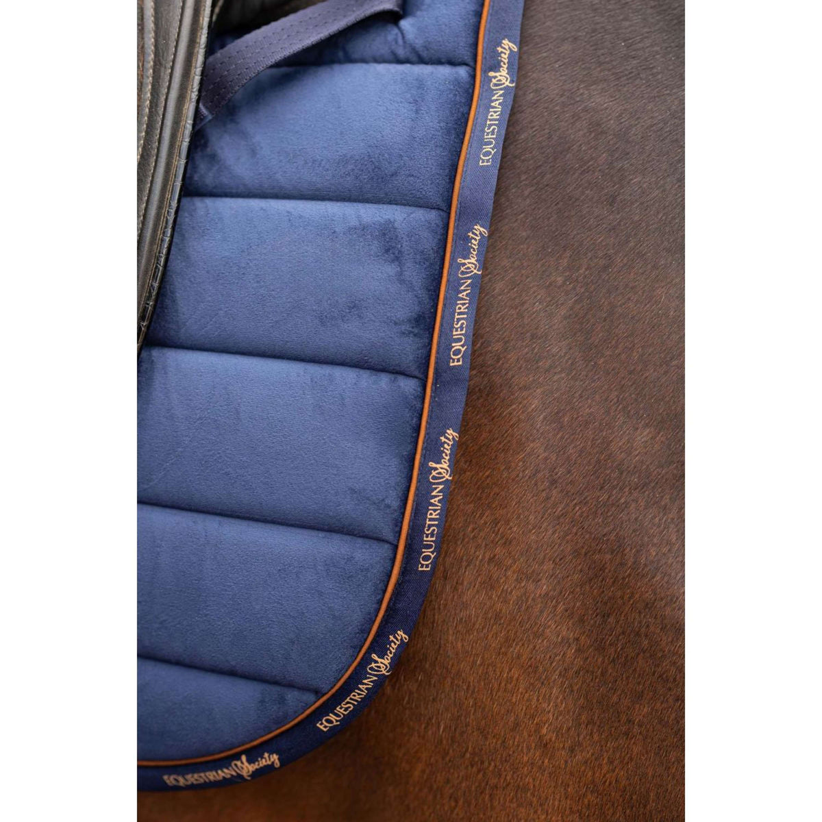 Harry's Horse Tapis de Selle Classy Clay Polyvalent Blueberry