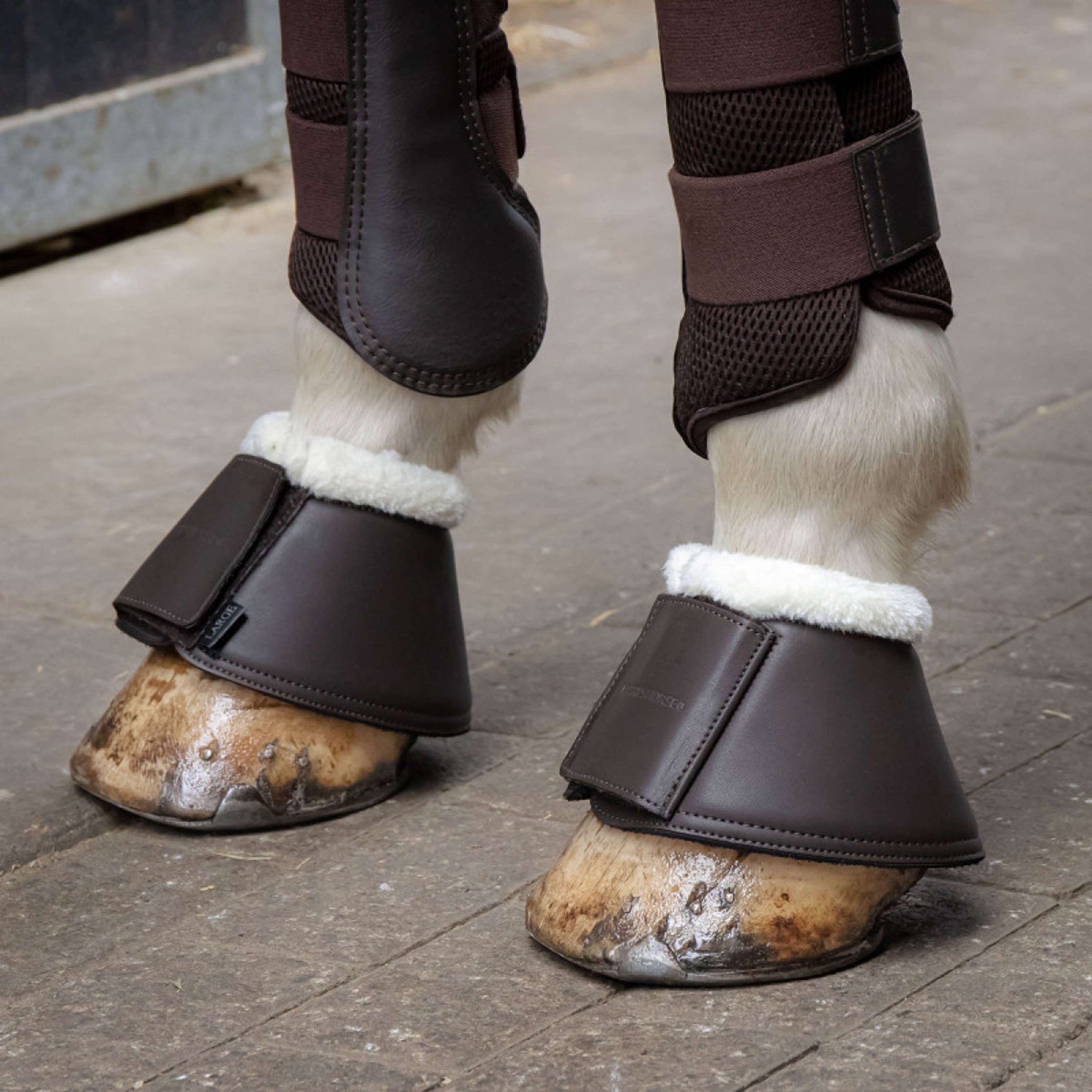 Harry's Horse Cloches d'Obstacles Excellent Faux Fur Marron Harry's Horse Cloches d'Obstacles Excellent Faux Fur Marron