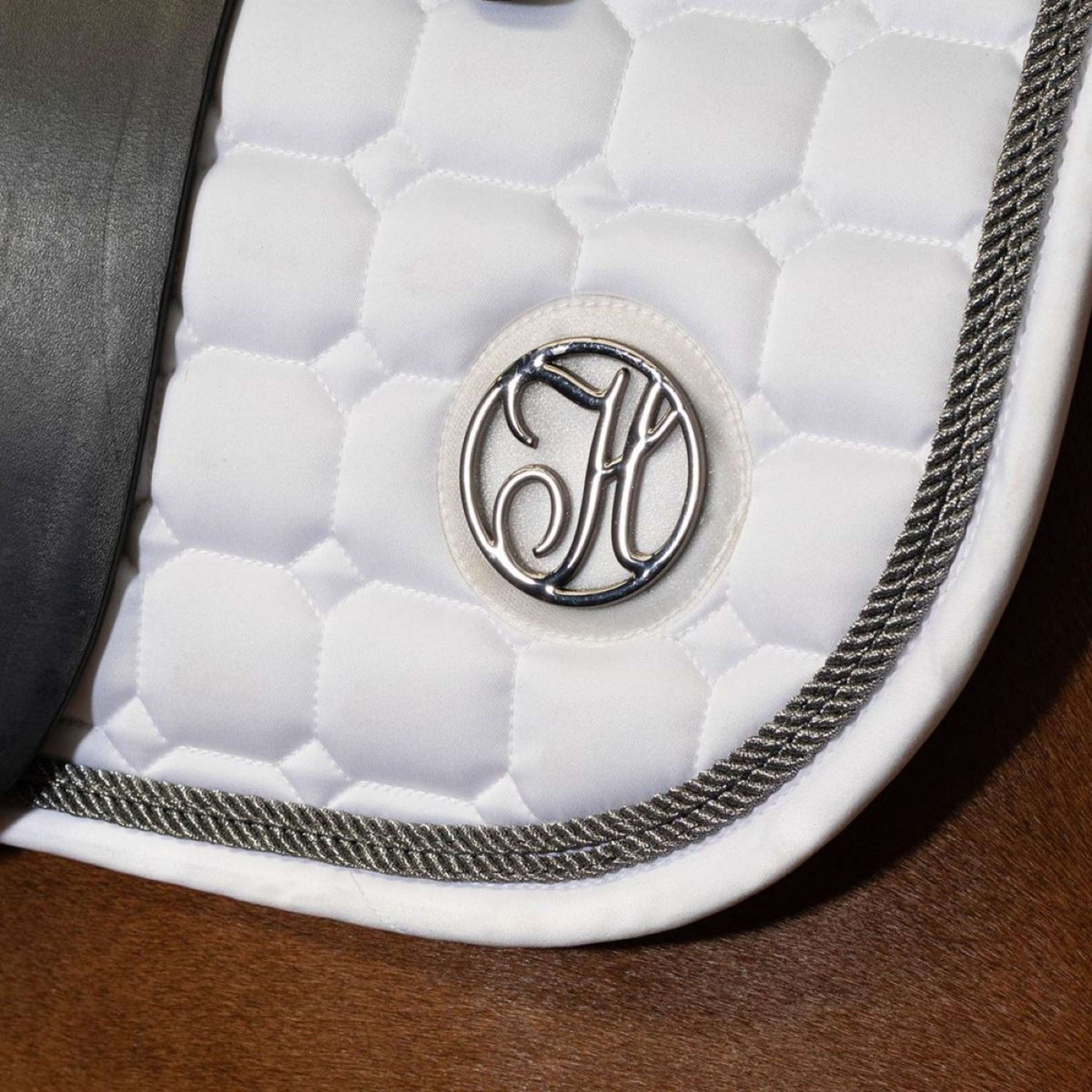 Harry's Horse Tapis de Selle Reverso Competition Gunmetal Dressage Blanc Harry's Horse Tapis de Selle Reverso Competition Gunmetal Dressage Blanc