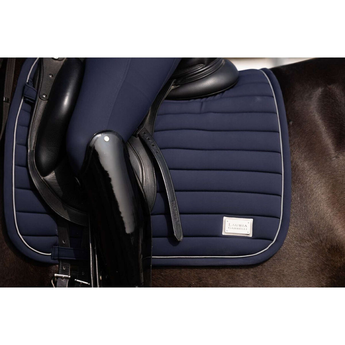 HKM Tapis de Selle Livignio Lauria Garelli Elegance Dressage Bleu Foncé