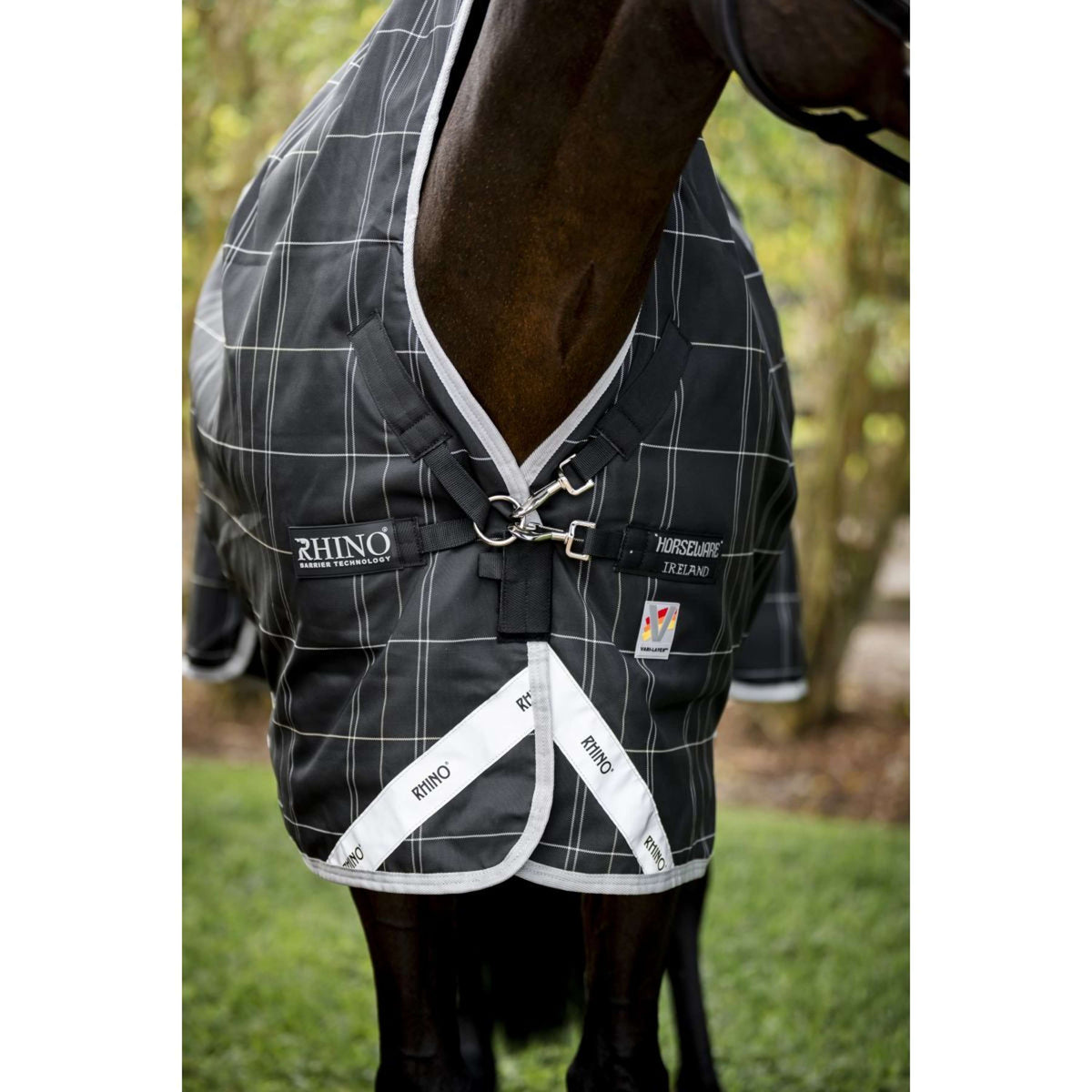 Rhino Wug Turnout Medium Varilayer 250g Black/Grey/White Check/Gray