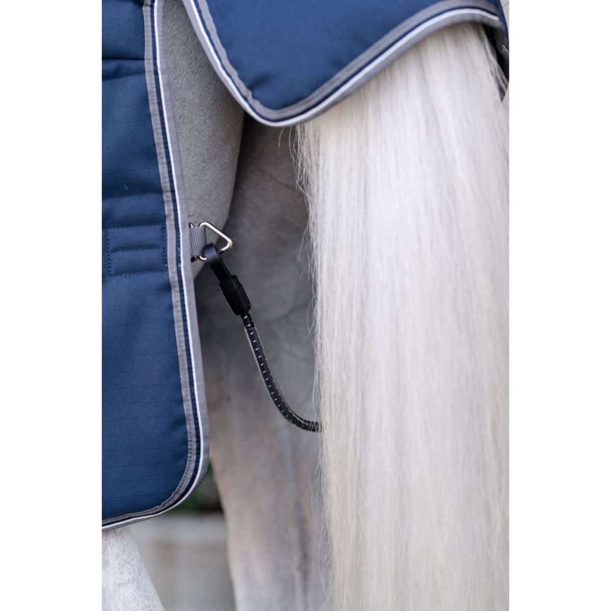 Rambo Optimo Couverture d'Écurie Plus 200g Navy/Thunderstorm Grey/Silver