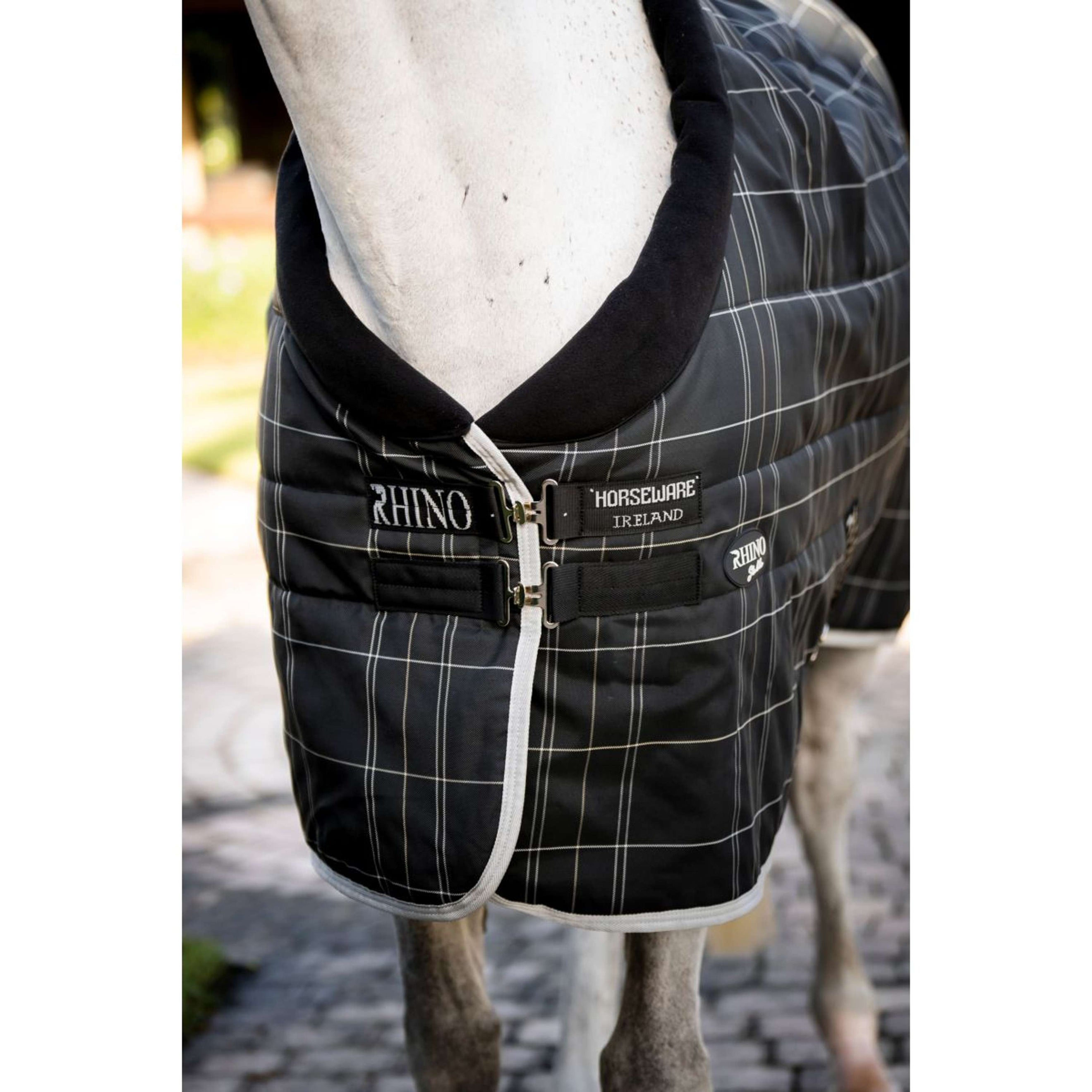 Rhino Stable 100g Black/Grey/White Check/Gray