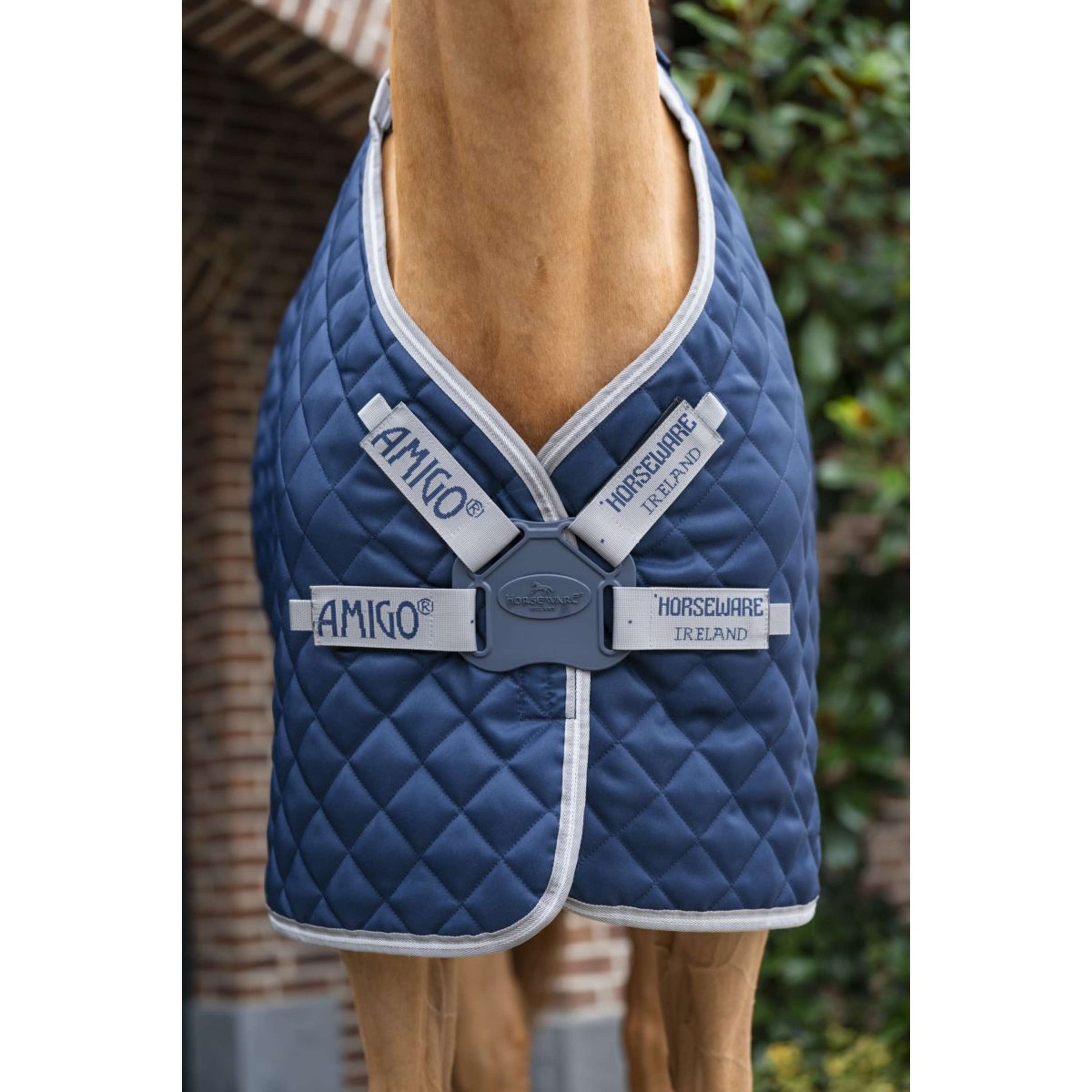 Amigo Quilted Stable Plus 200g Navy/Titanium Grey/Silver Amigo Quilted Stable Plus 200g Navy/Titanium Grey/Silver