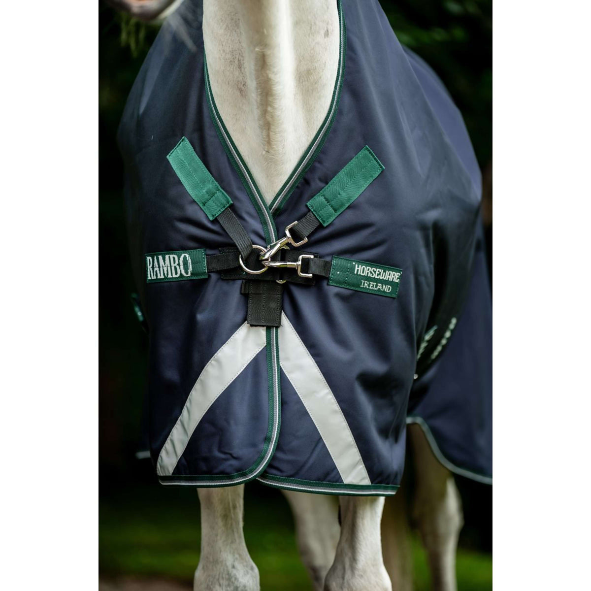 Rambo Wug Turnout Lite 50g Navy/Hunter Green