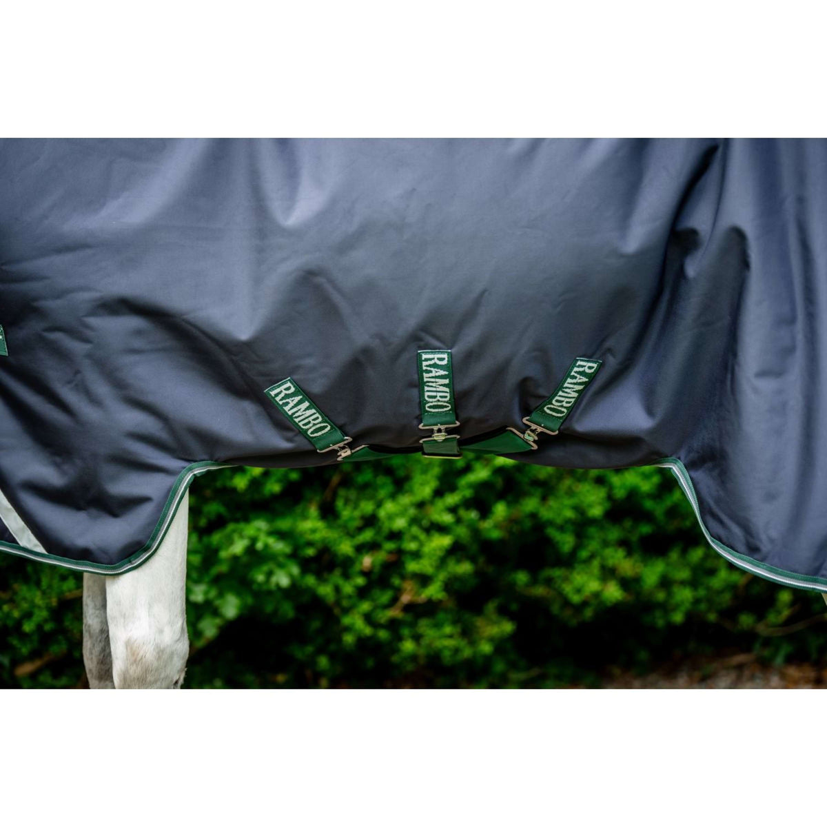 Rambo Wug Turnout Lite 50g Navy/Hunter Green