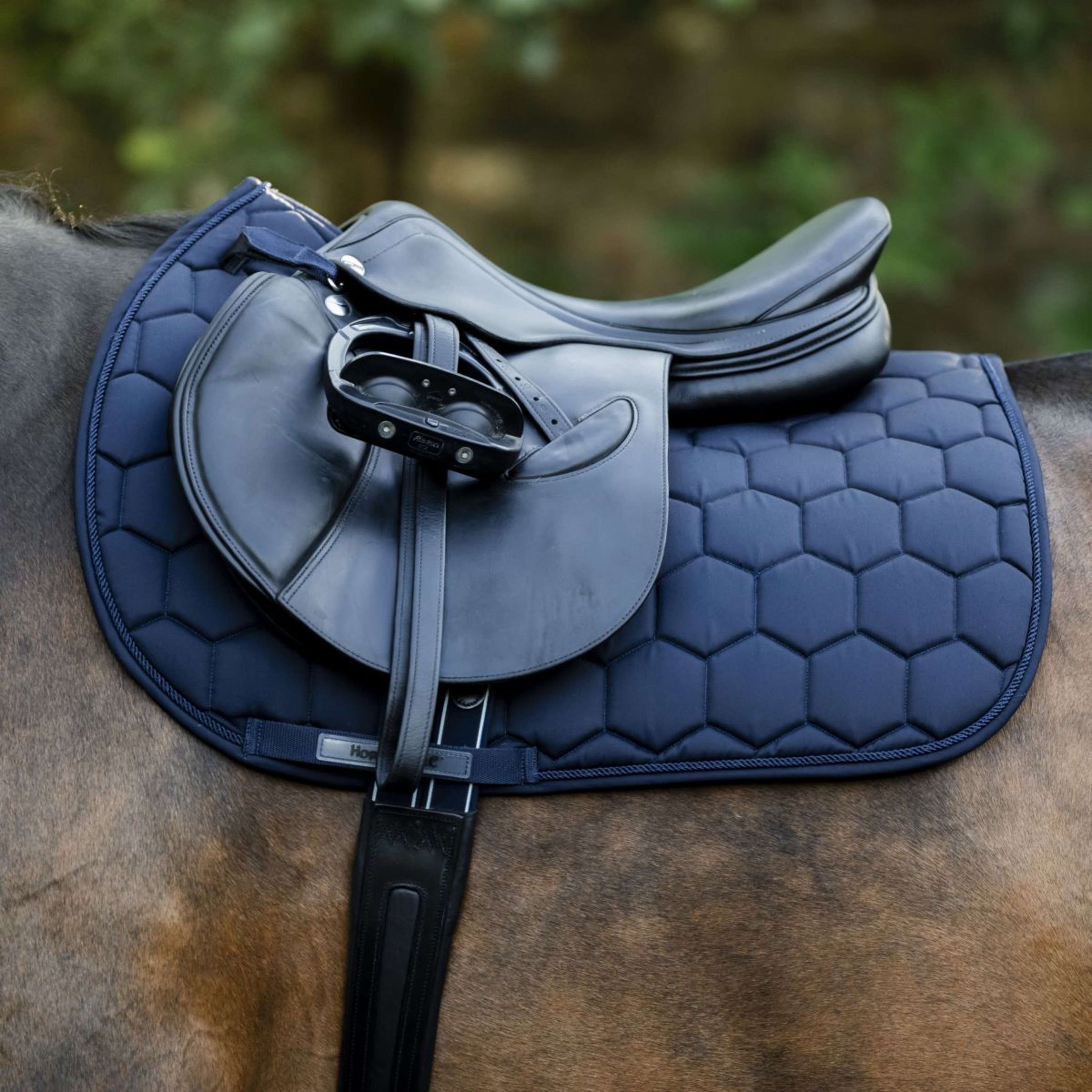 Horseware Tapis de Selle Ionic Close Contact Marin Horseware Tapis de Selle Ionic Close Contact Marin