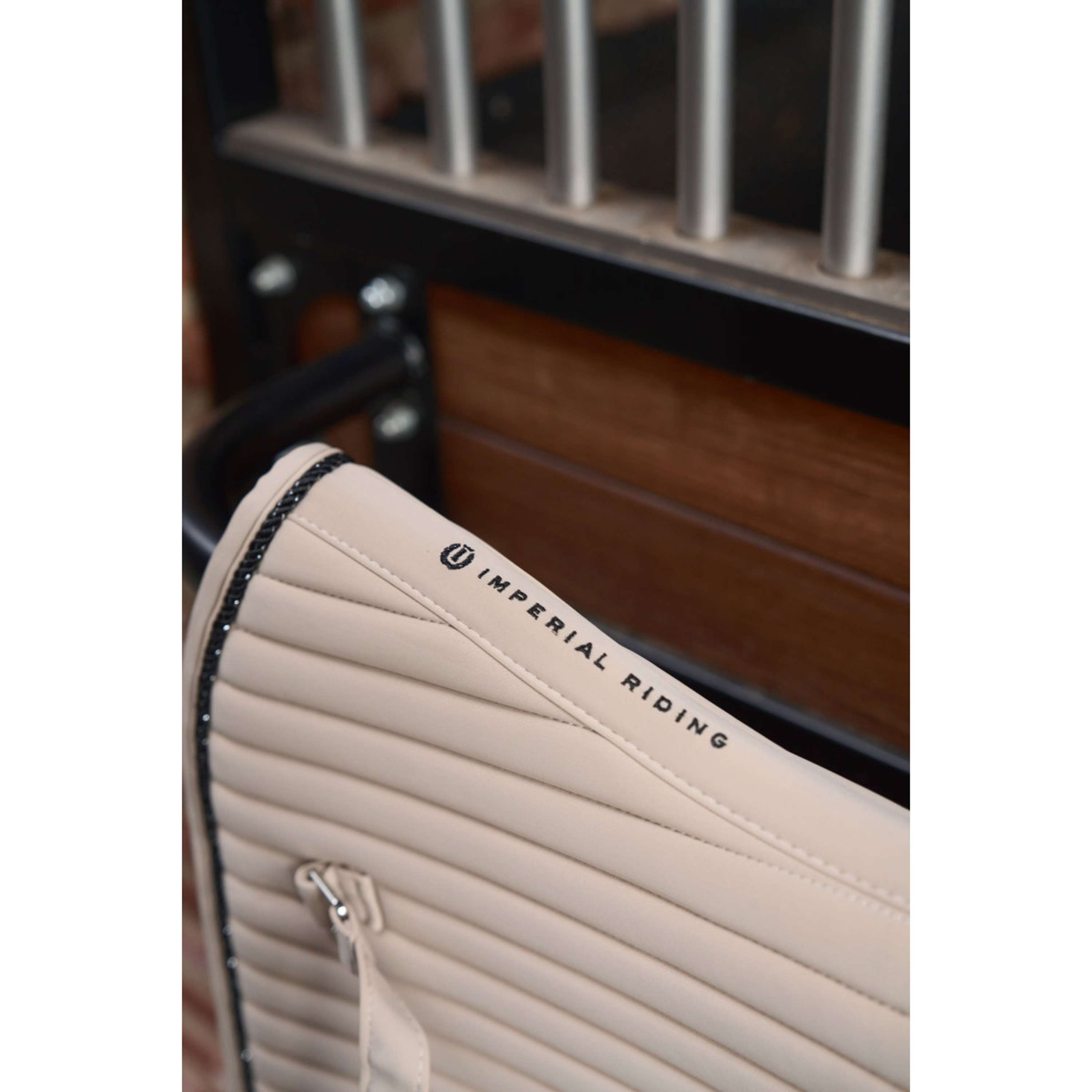 Imperial Riding Tapis de Selle IRHJosie de Saut Taupe
