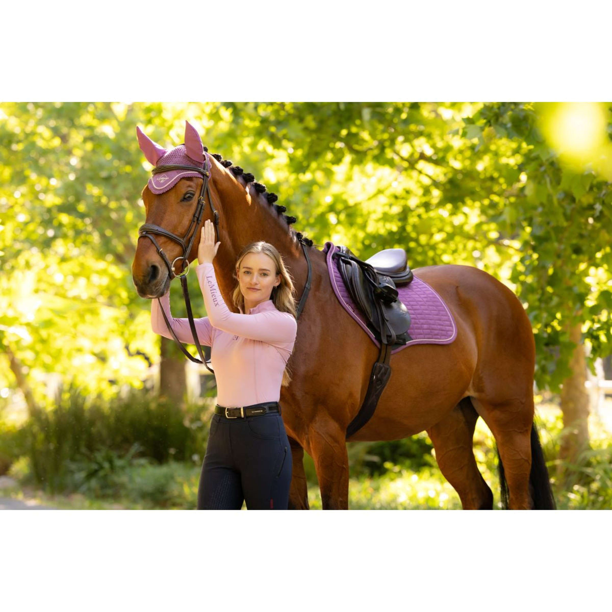 LeMieux Tapis de Selle Suede Close Contact Square de Saut Mallow