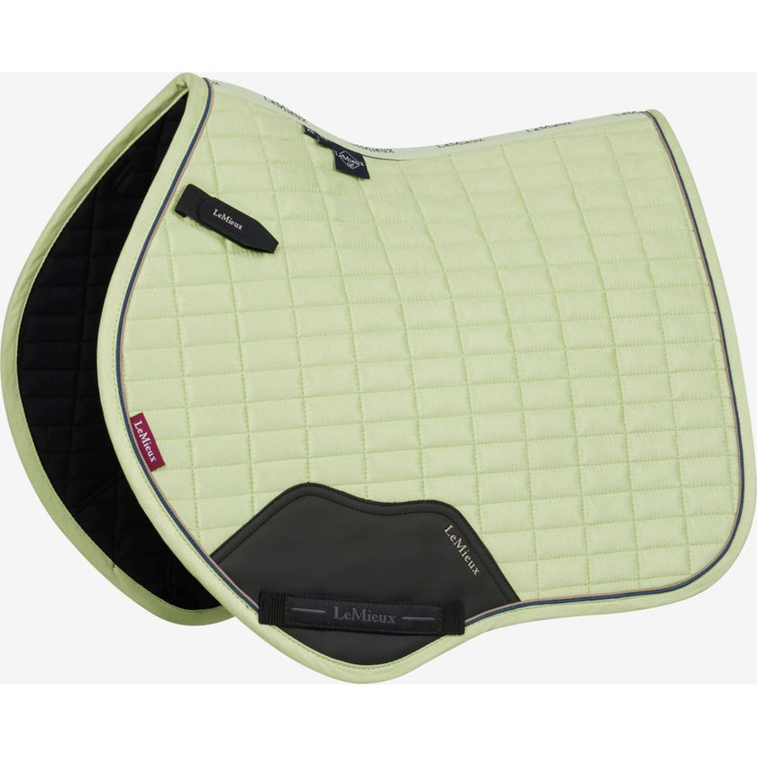 LeMieux Tapis de Selle Mini Suede Close Contact Square de Saut Macaron LeMieux Tapis de Selle Mini Suede Close Contact Square de Saut Macaron