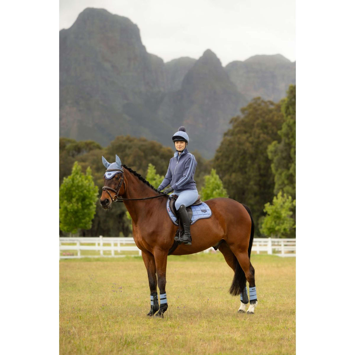 LeMieux Tapis de Selle Loire Classic Square Polyvalent Powder Blue