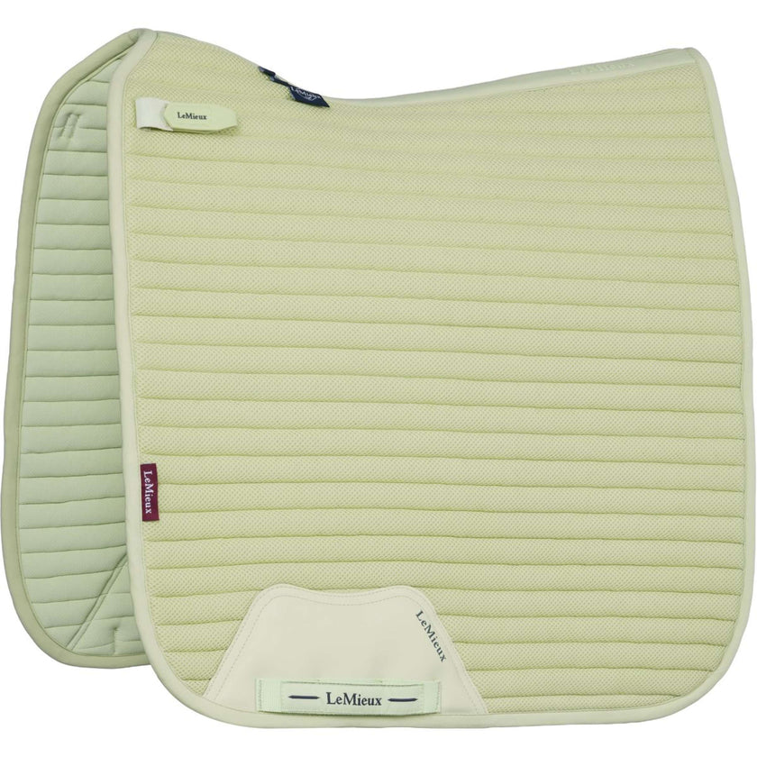 LeMieux Tapis de Selle Air-Tek Mesh Square Dressage Macaron LeMieux Tapis de Selle Air-Tek Mesh Square Dressage Macaron