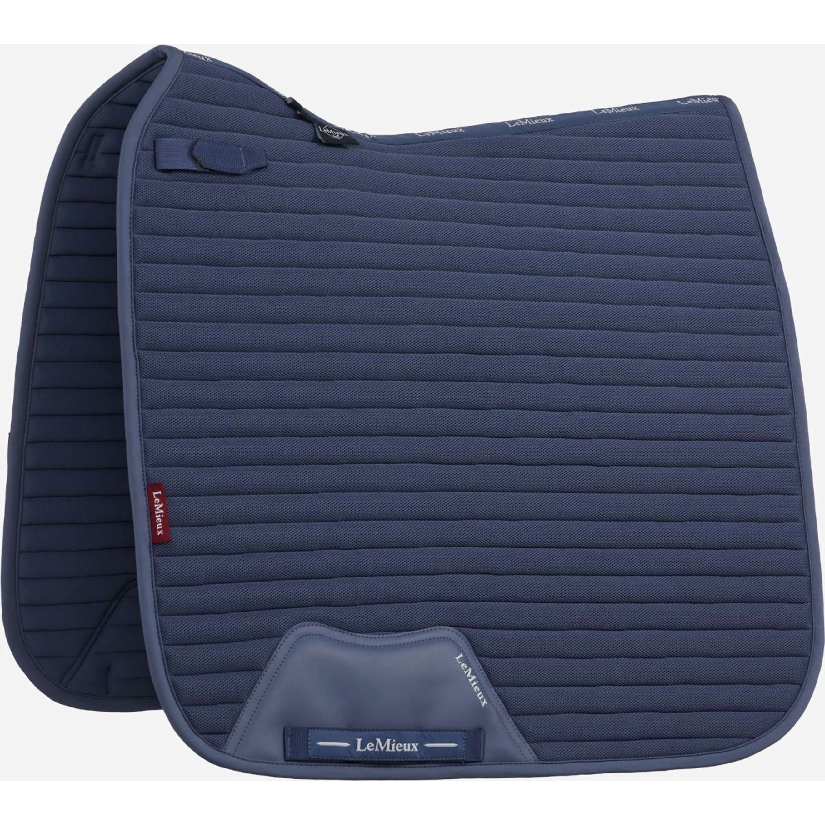 LeMieux Tapis de Selle Air-Tek Mesh Square Dressage Shadow LeMieux Tapis de Selle Air-Tek Mesh Square Dressage Shadow