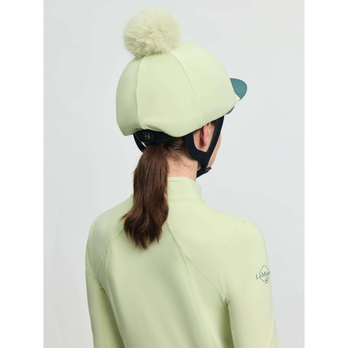 LeMieux Cache-capuchon Classique Pom Macaron