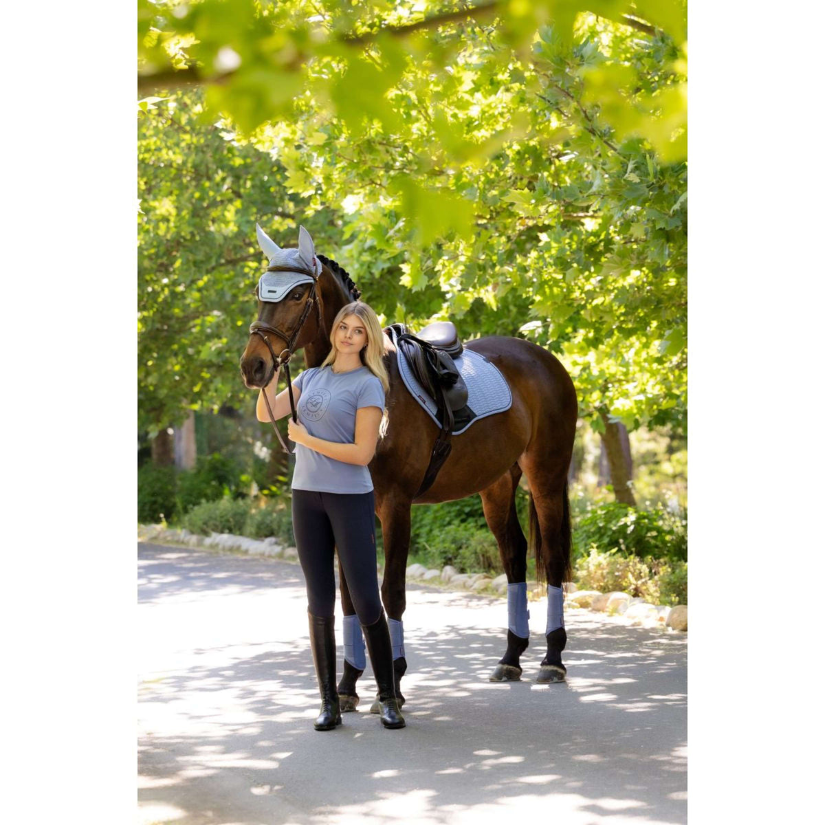 LeMieux Tapis de Selle Essence Close Contact Square de Saut Powder Blue