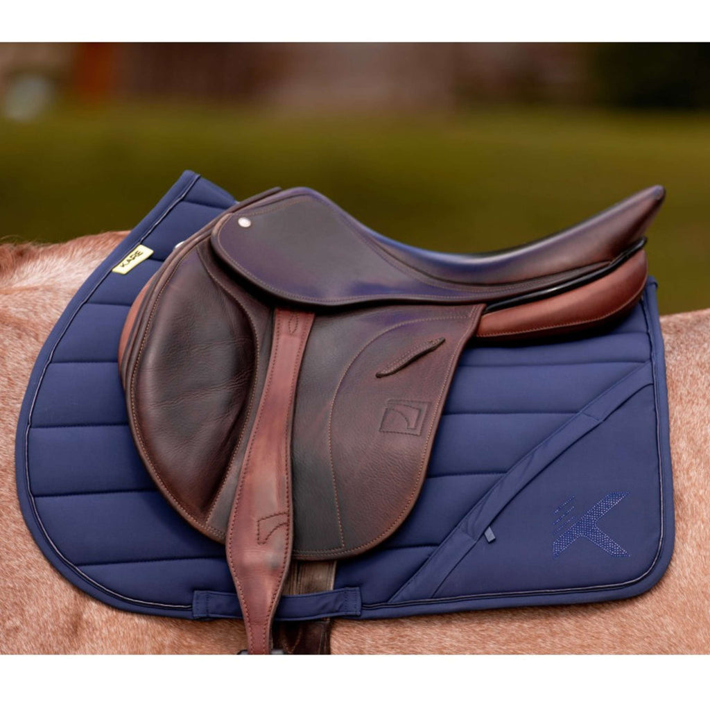 K by EQUITHÈME Tapis de Selle Vega Polyvalence Marine