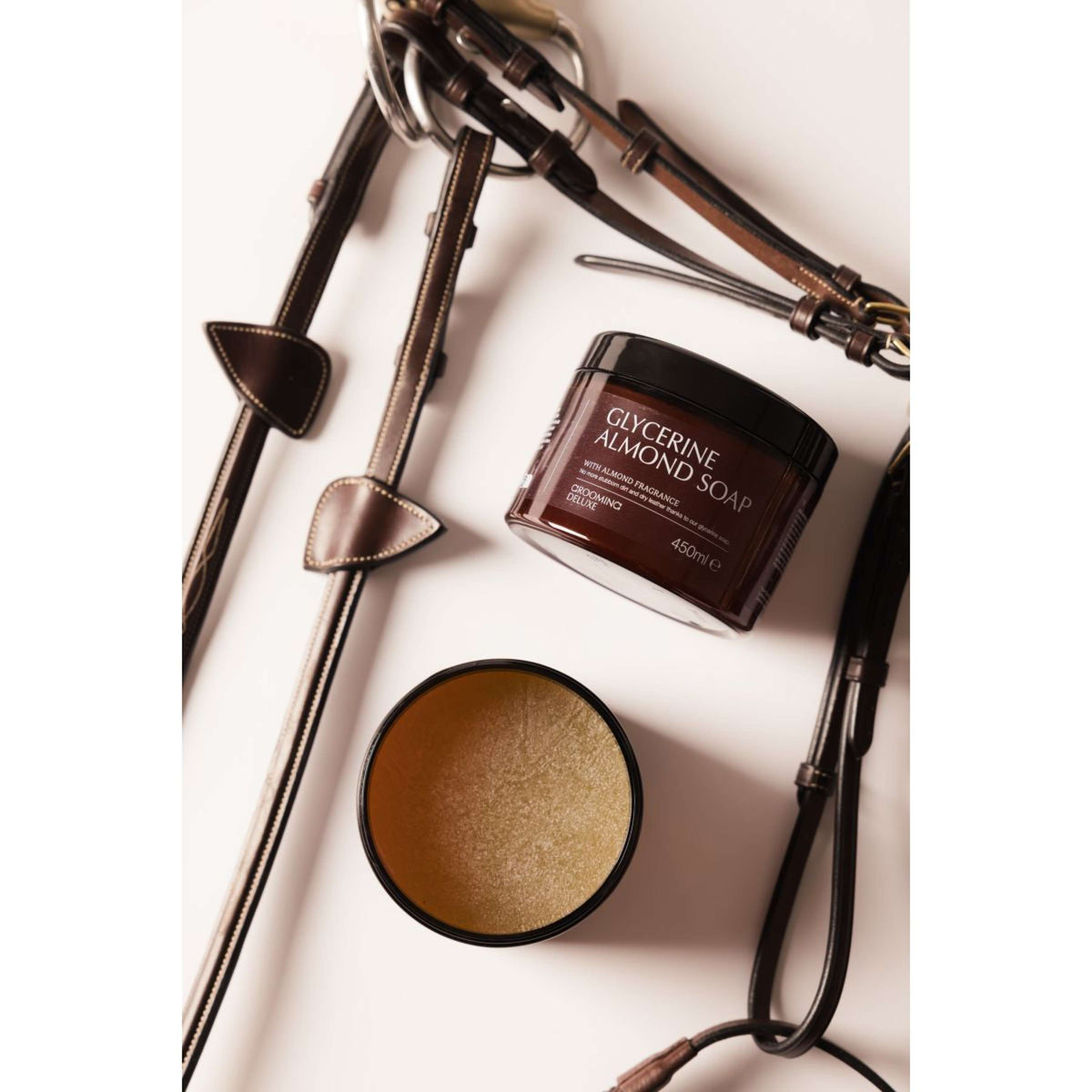 Kentucky Horsewear Savon Glycerine Almond