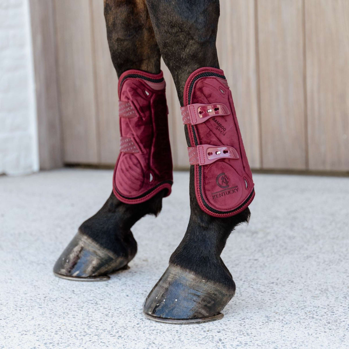 Kentucky Horsewear Protèges-Tendons Bamboo Elastic Bordeaux