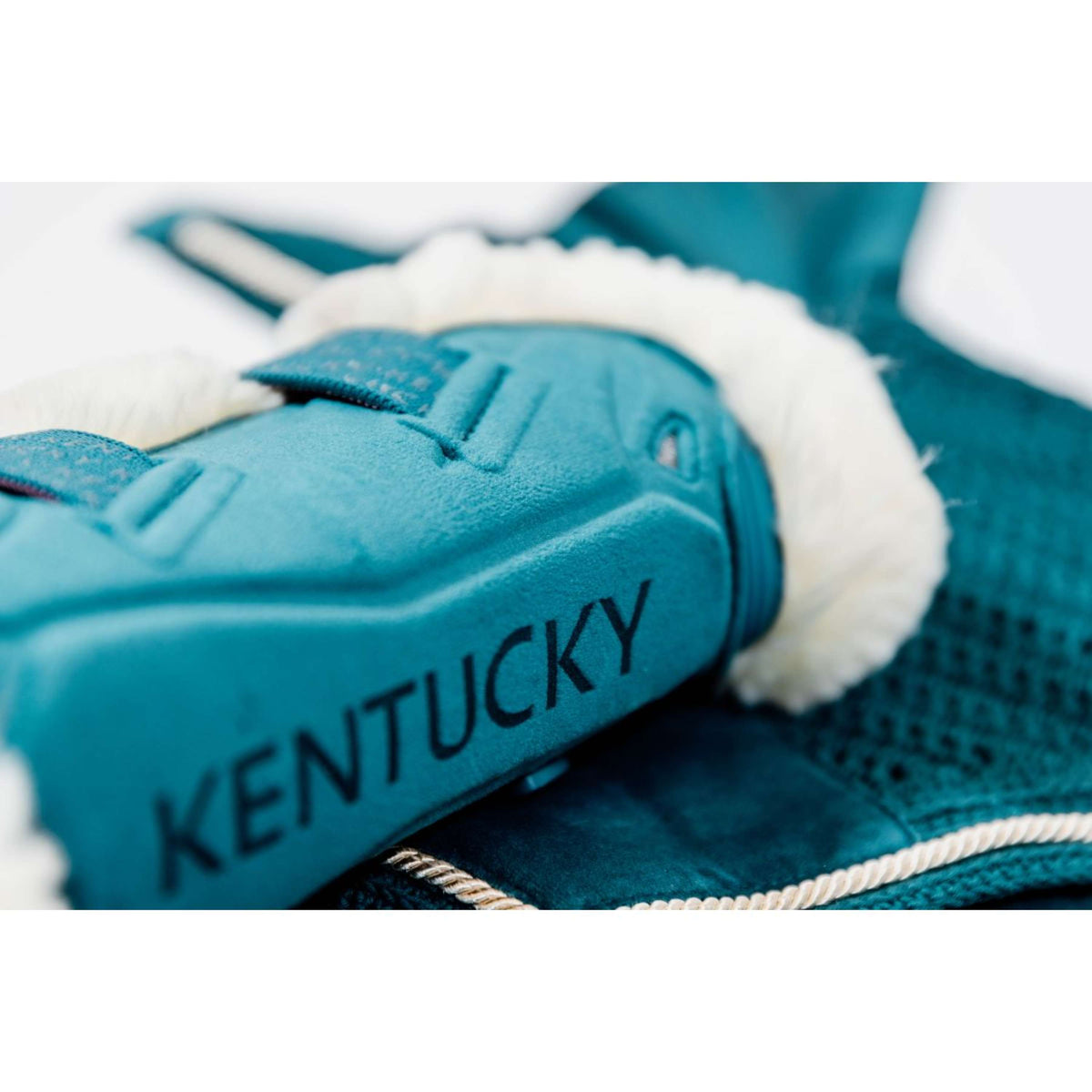 Kentucky Protèges-Tendons Bamboo Elastic Velvet Vegan Fourrure Émeraude