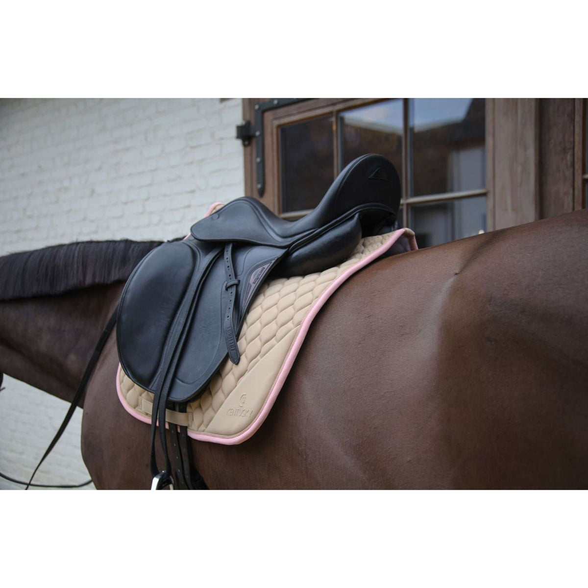 Kentucky Horsewear Tapis de Selle Softshell Onion Quilt Dressage Beige/Vieux Rose