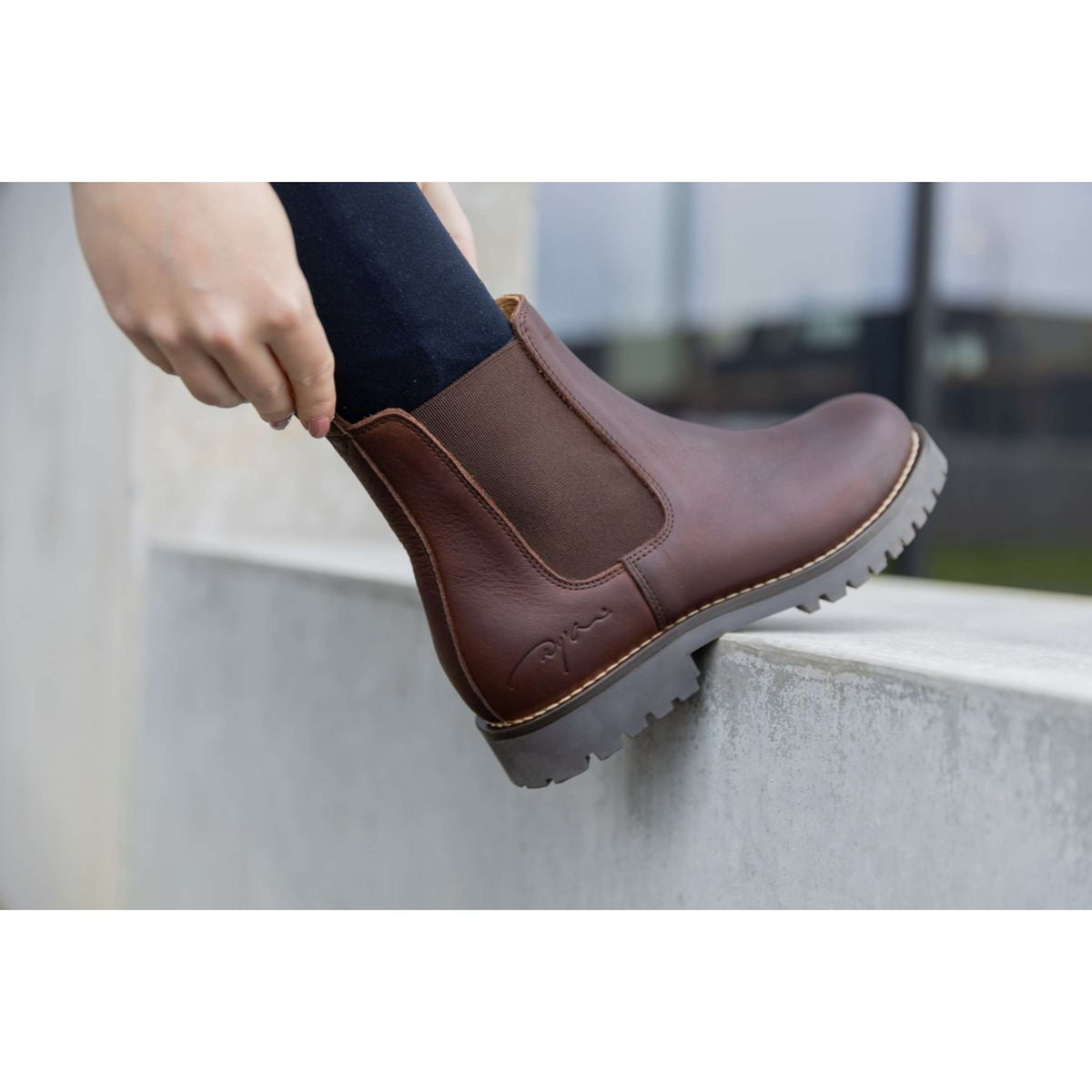 Dyon Chelsea Boots Marron