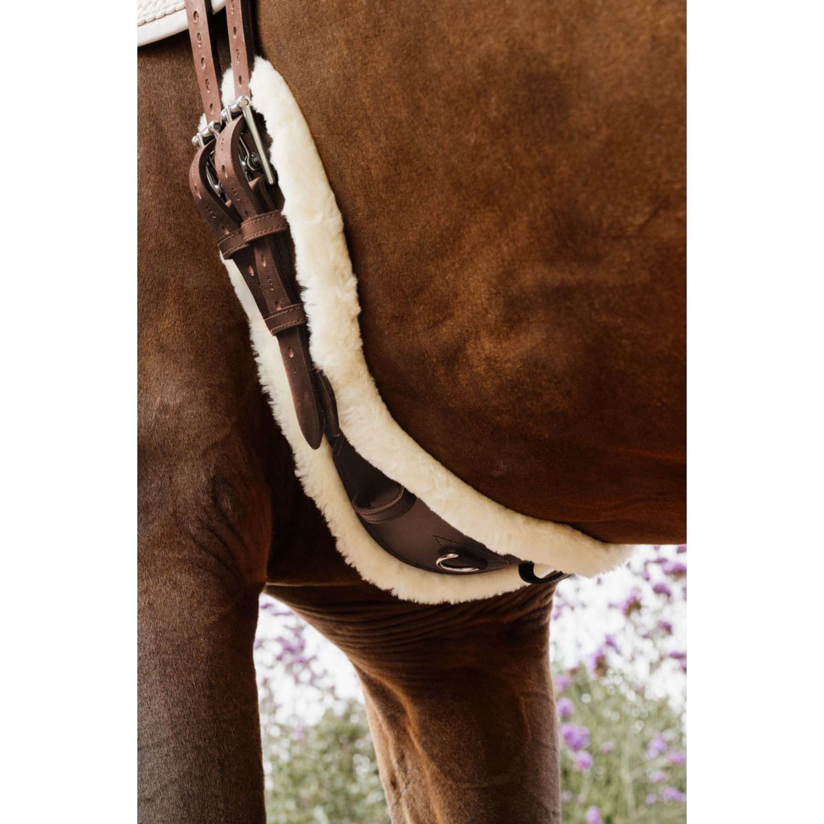 Kentucky Horsewear Sangle de Dressage Anatomic Sheepskin Marron