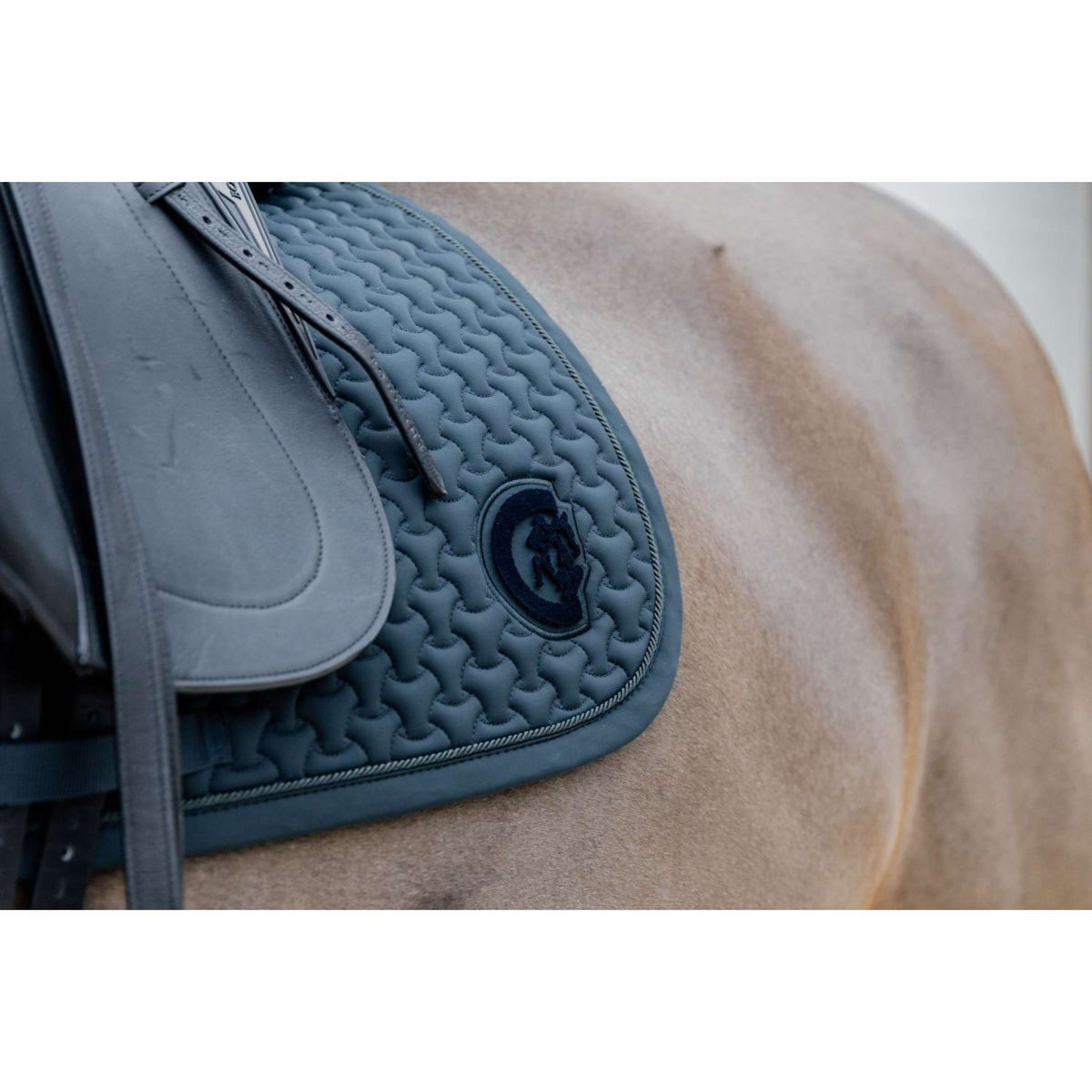 Kentucky Tapis de Selle Plaited 3D Logo Dressage Pine Green