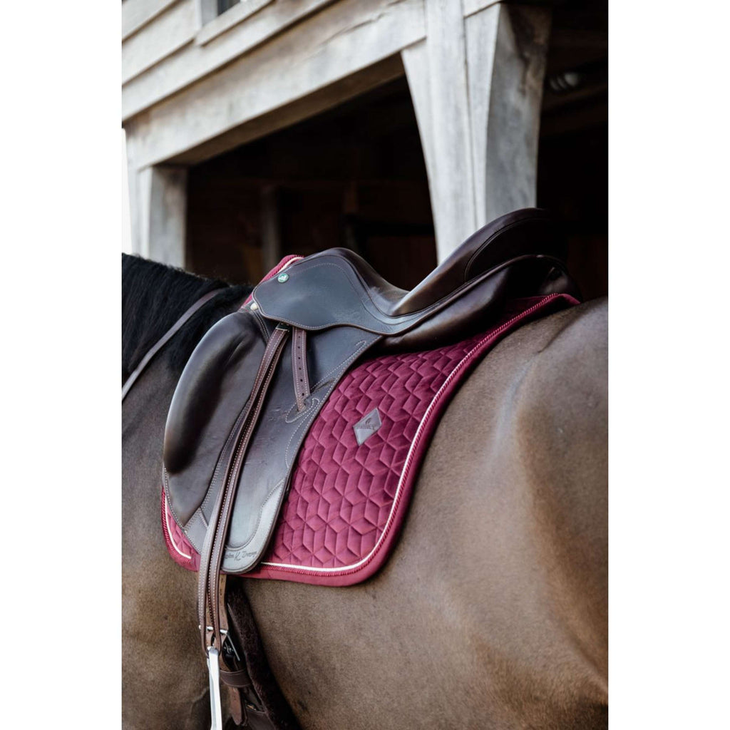 Kentucky Tapis de Selle Velvet Dressage Bordeaux