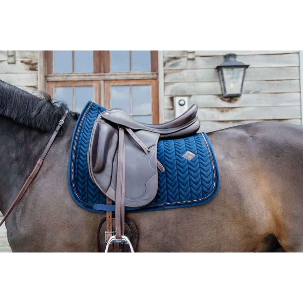 Kentucky Tapis de Selle velours Pearls Dressage Marin