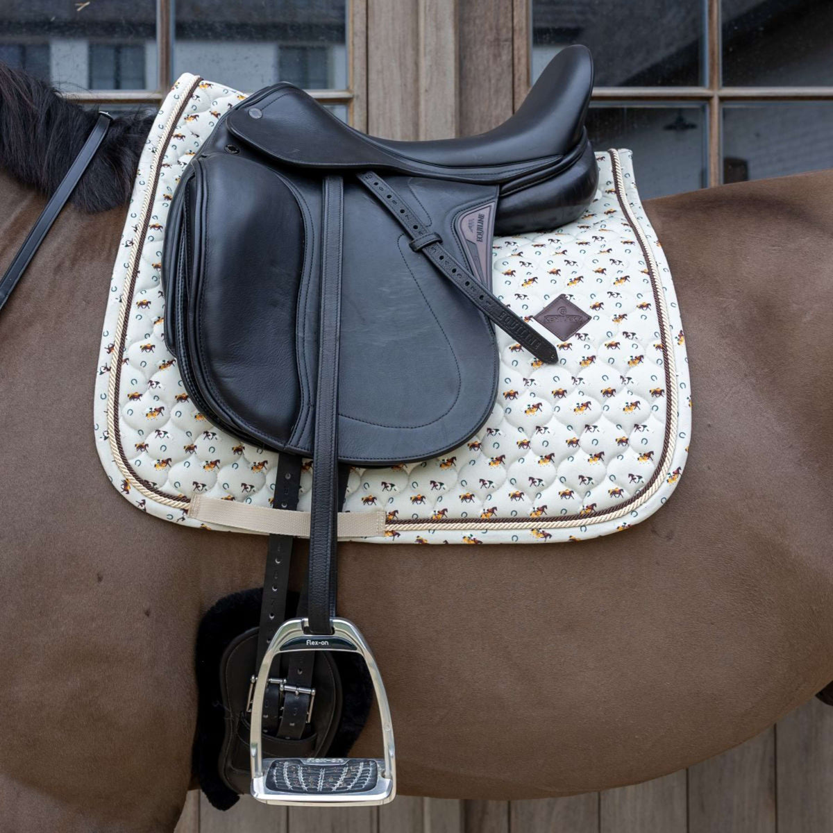 Kentucky Tapis de Selle Velvet Horse Printing Dressage Beige