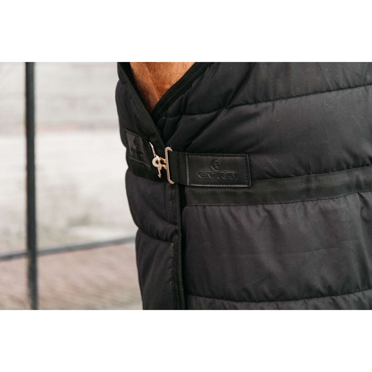 Kentucky Sous-Couverture Skin Friendly 300g Noir