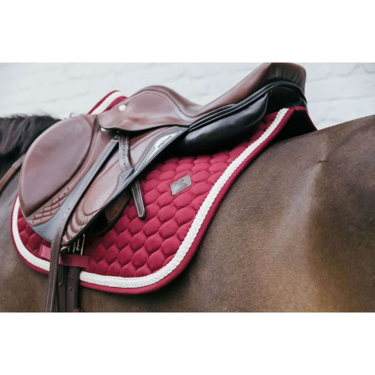 Kentucky Horsewear Tapis de Selle Plaited de Saut Bordeaux