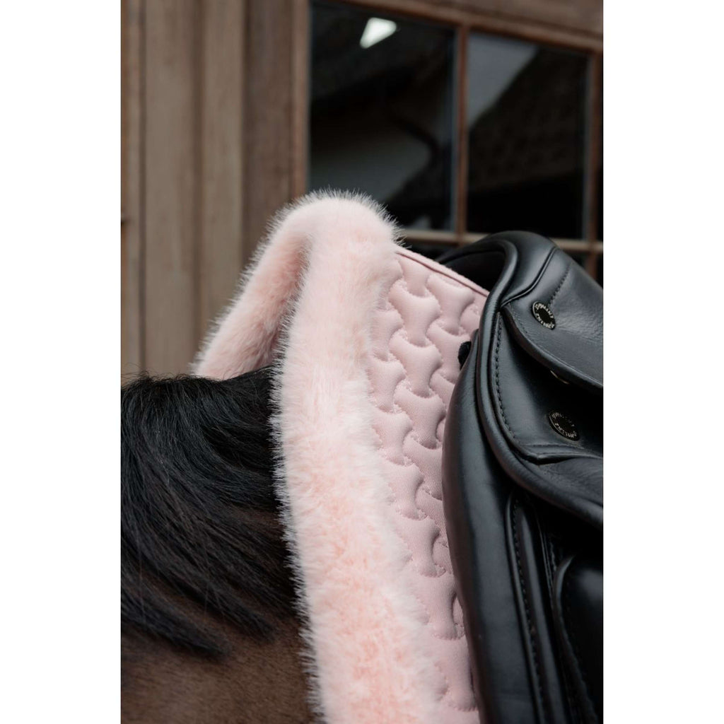 Kentucky Horsewear Tapis de Selle Fake Fur Onion Quilt Dressage Rose Vieux