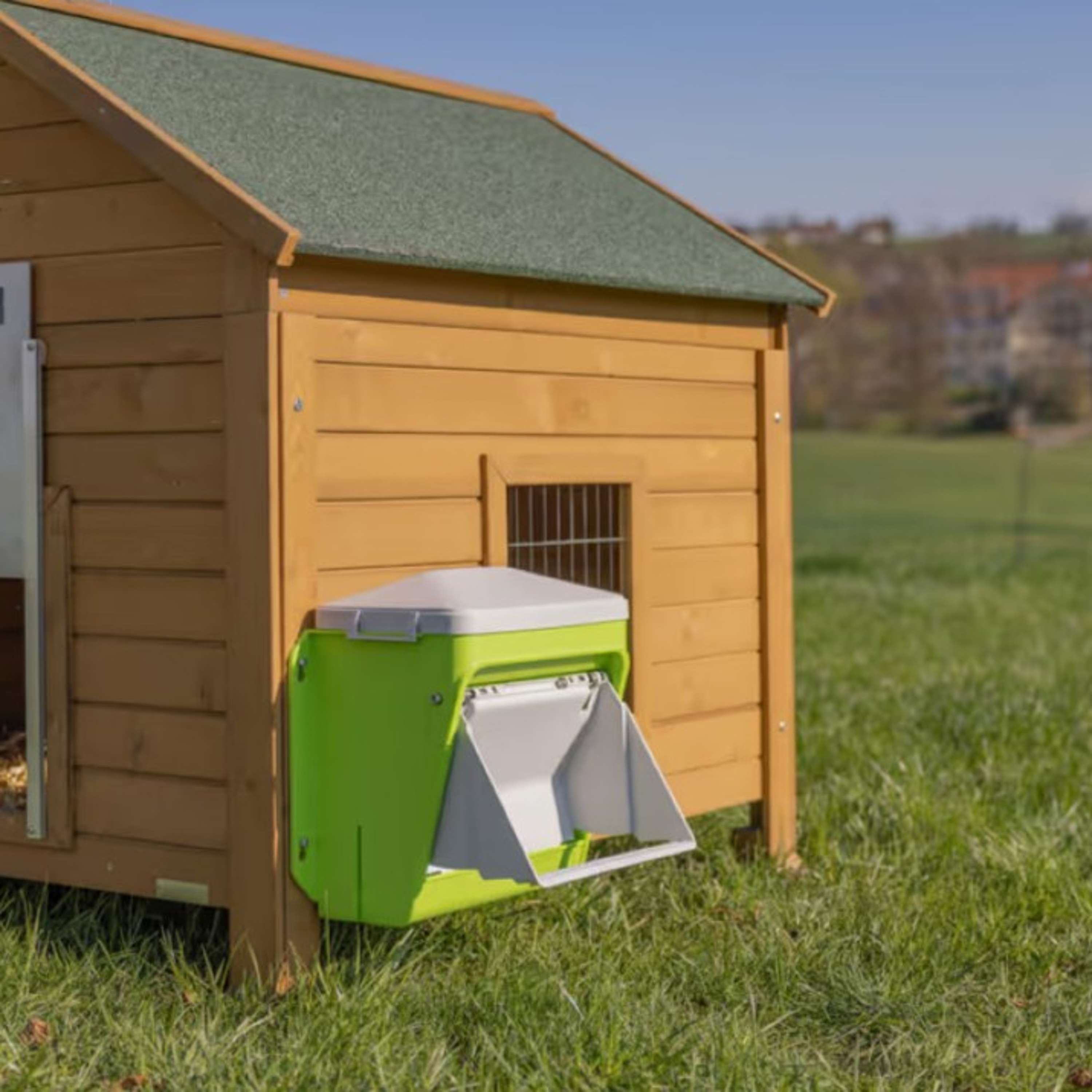 Kerbl Distributeur Automatique de Nourriture avec Clapet de Protection Vert