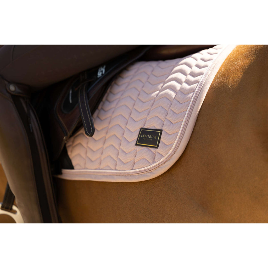 LeMieux Tapis de Selle Heritage Herringbone Square de Saut Wild Rose
