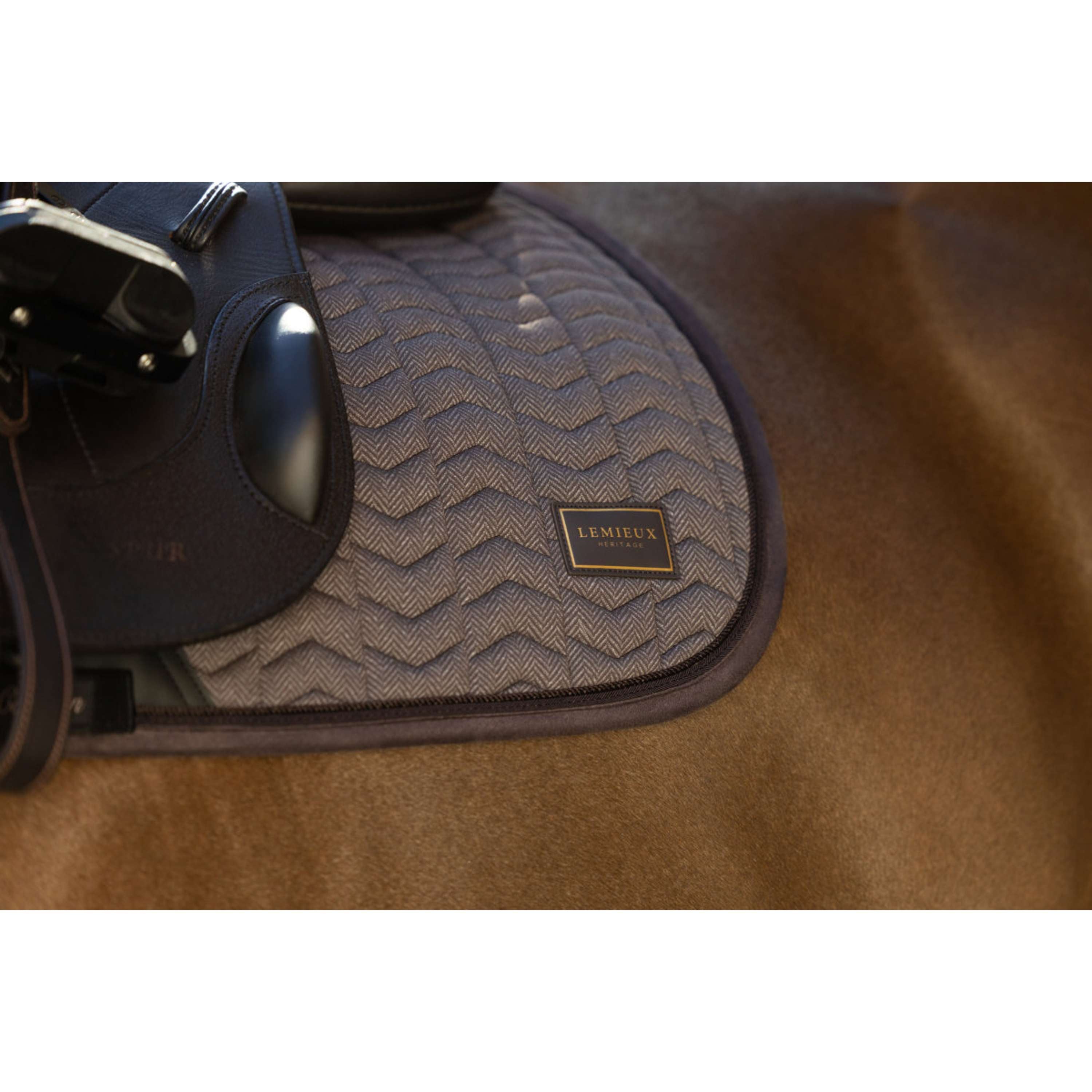 LeMieux Tapis de Selle Heritage Herringbone Square de Saut Cocoa