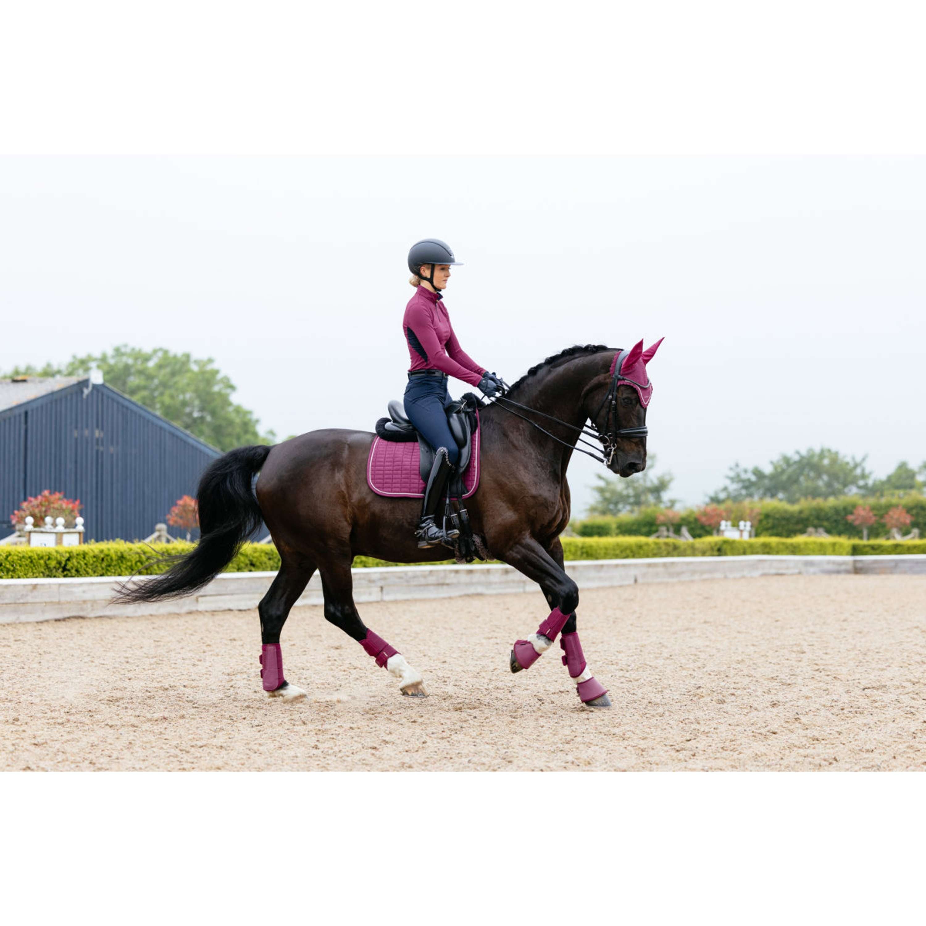 LeMieux Tapis de Selle Suede Square Dressage Blackberry