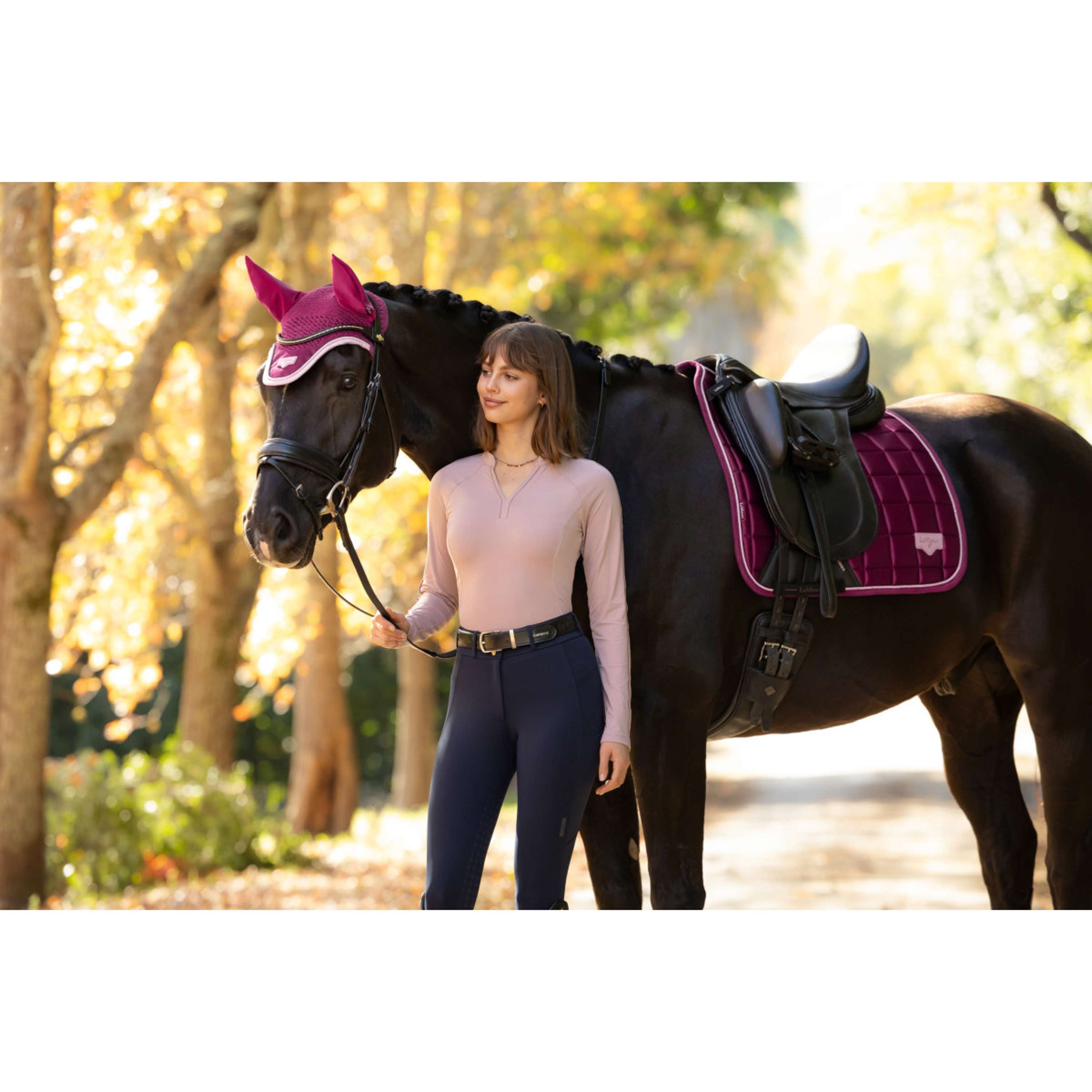 LeMieux Tapis de Selle Loire Classic Square Dressage Blackberry